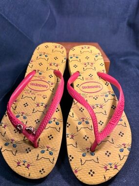 Havaianas cute flip flops